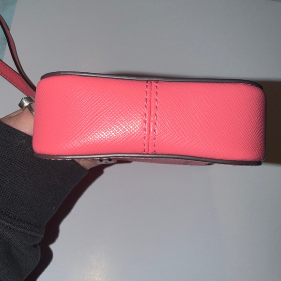 Kate Spade New York Saffiano Pink Leather Crossbody Bag EUC used 2x - Picture 3 of 7
